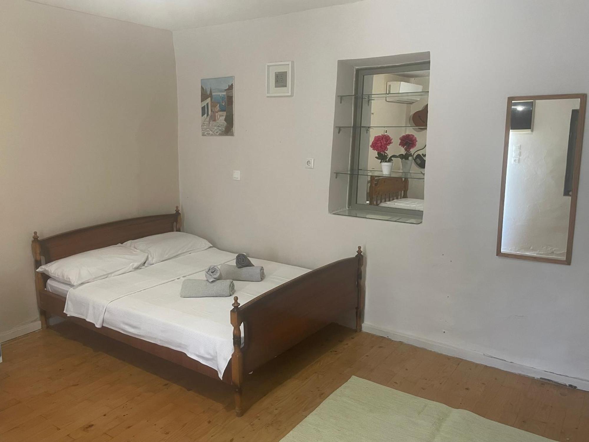 Leonidas Apartments 1 Sparta Ngoại thất bức ảnh